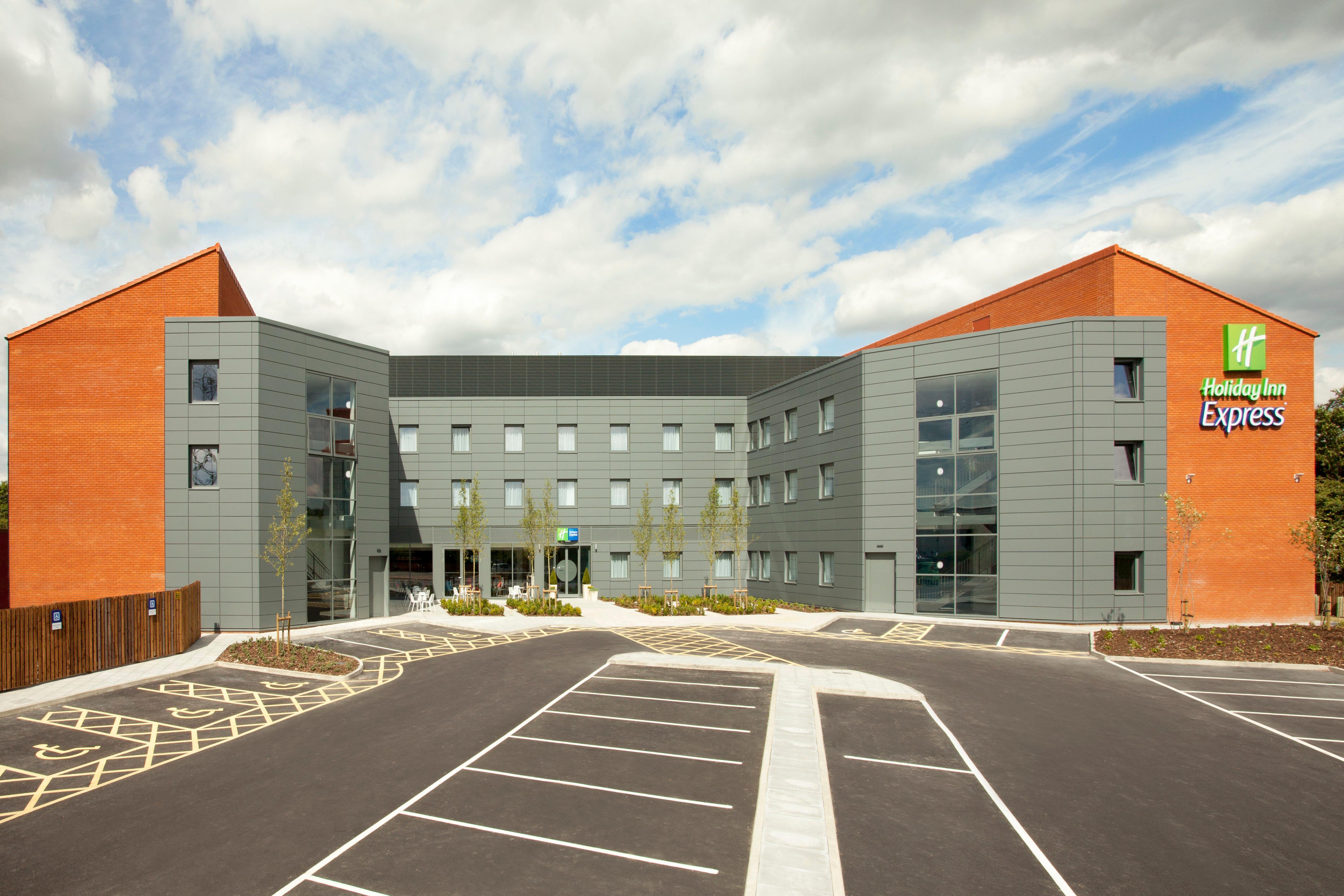 St Albans Holiday Inn Express St. Albans - M25, Jct.22 מראה חיצוני תמונה